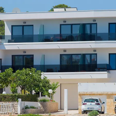 Ξενοδοχείο Paradise Punta