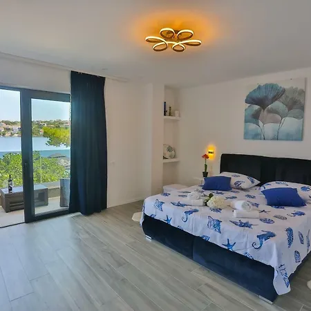 Paradise Punta Hotel 4*