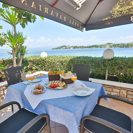 Paradise Punta فندق