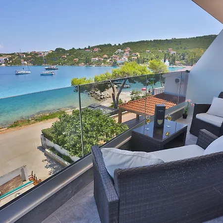 Hotel Paradise Punta Nečujam