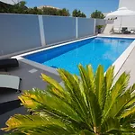 Paradise Punta 酒店 Nečujam